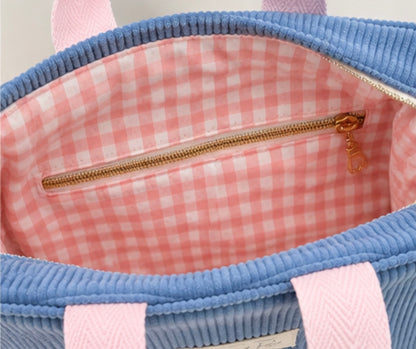 Bolso de pana con volante y bandolera ajustable