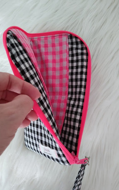Funda de móvil acolchada con bolsillos interiores